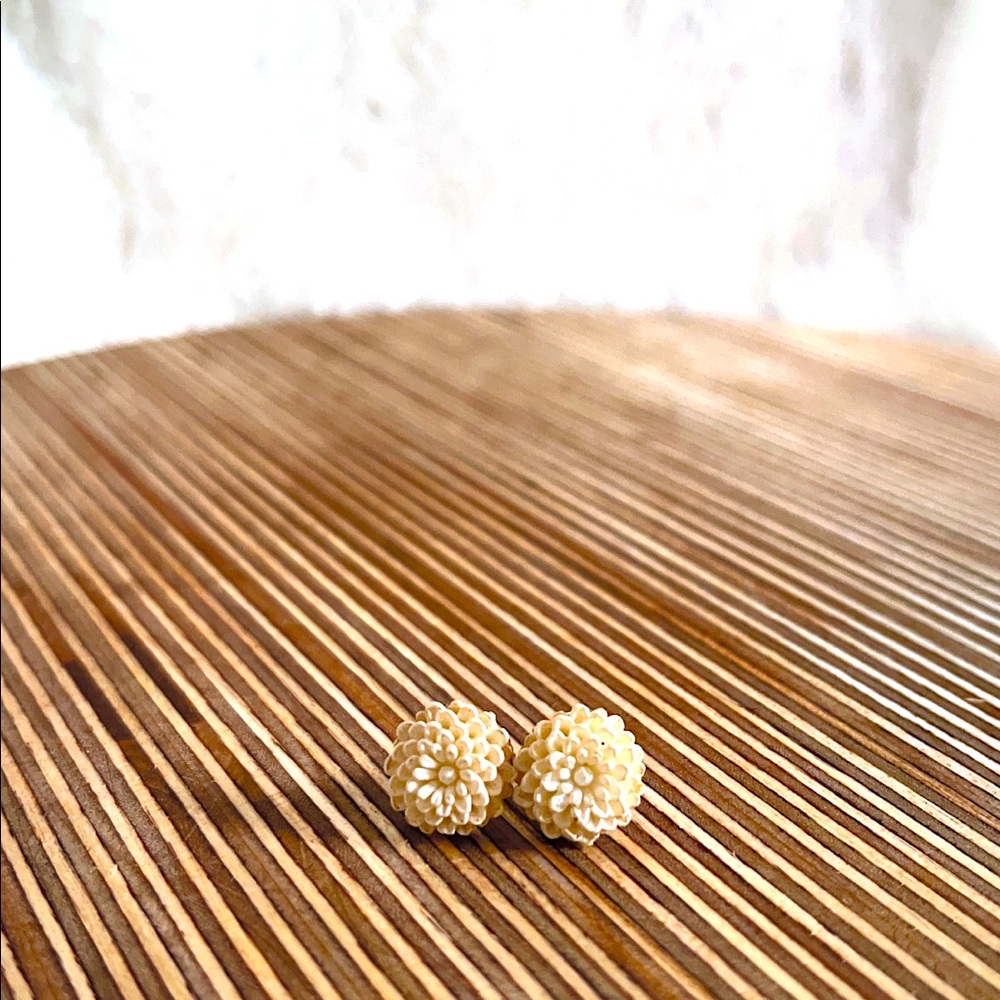 Vintage flower earrings ✨